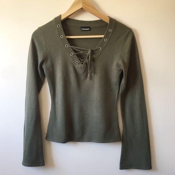 Vintage Sweaters - Vintage Sweater - Laced tie & Flared sleeves